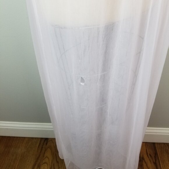 Pretty Vintage 1950's Long Chiffon Pale Pink Robe with Lace Detail - Picture 7 of 11